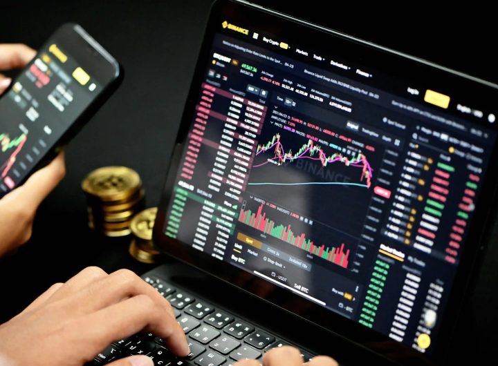 كيف تؤثر الفجوات السعرية على مراكز تداول عقود الفروقات (CFD)؟ 